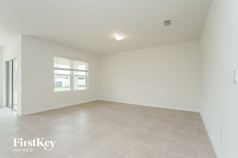 1622 SW 27Th St 3 Beds Apartment for Rent