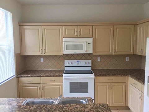 1624 Se 20 Road 3 Beds Apartment for Rent