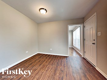 16322 Kenwood Ave 4 Beds House for Rent - Photo Gallery 2