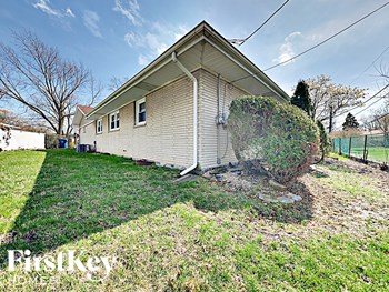 16322 Kenwood Ave 4 Beds House for Rent - Photo Gallery 13