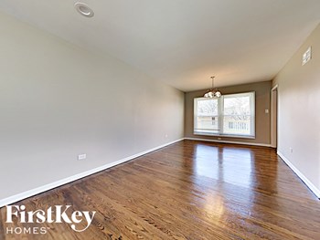 16322 Kenwood Ave 4 Beds House for Rent - Photo Gallery 5