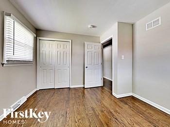 16322 Kenwood Ave 4 Beds House for Rent - Photo Gallery 12
