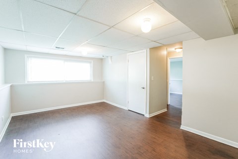 16403 Marshfield Ave 3 Beds Apartment for Rent