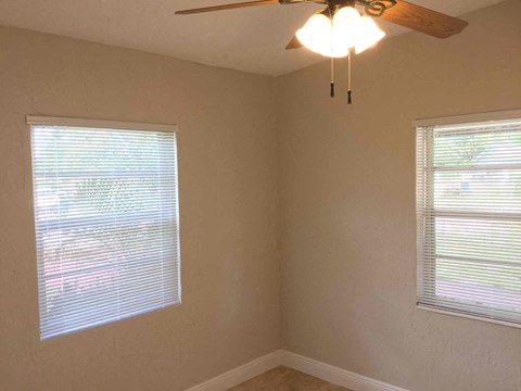 16410 NW 20 Ave 4 Beds House for Rent - Photo Gallery 9