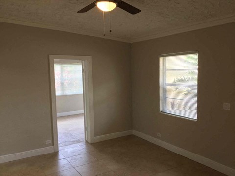 16410 NW 20 Ave 4 Beds House for Rent - Photo Gallery 2