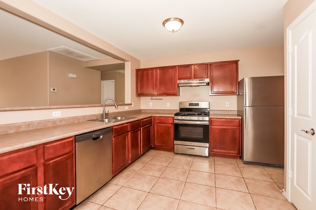 1671 E Maddison Cir 3 Beds House for Rent - Photo Gallery 8