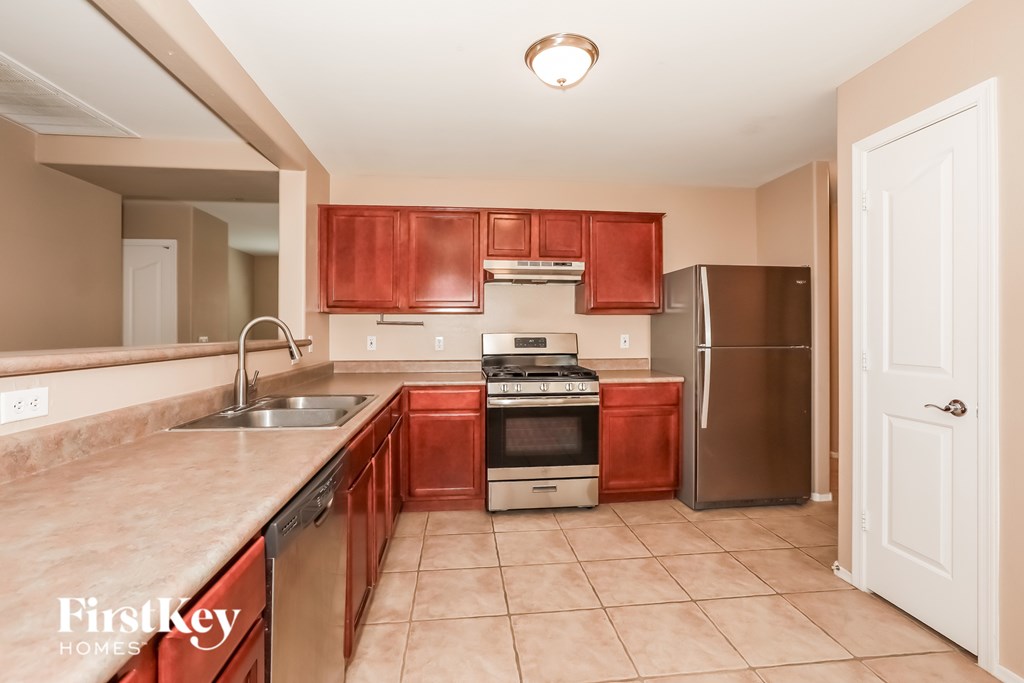 1671 E Maddison Cir 3 Beds House for Rent - Photo Gallery 9