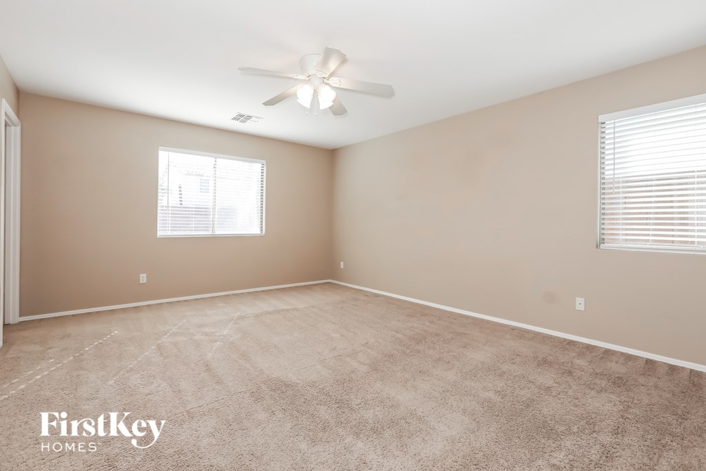 1671 E Maddison Cir 3 Beds House for Rent - Photo Gallery 10