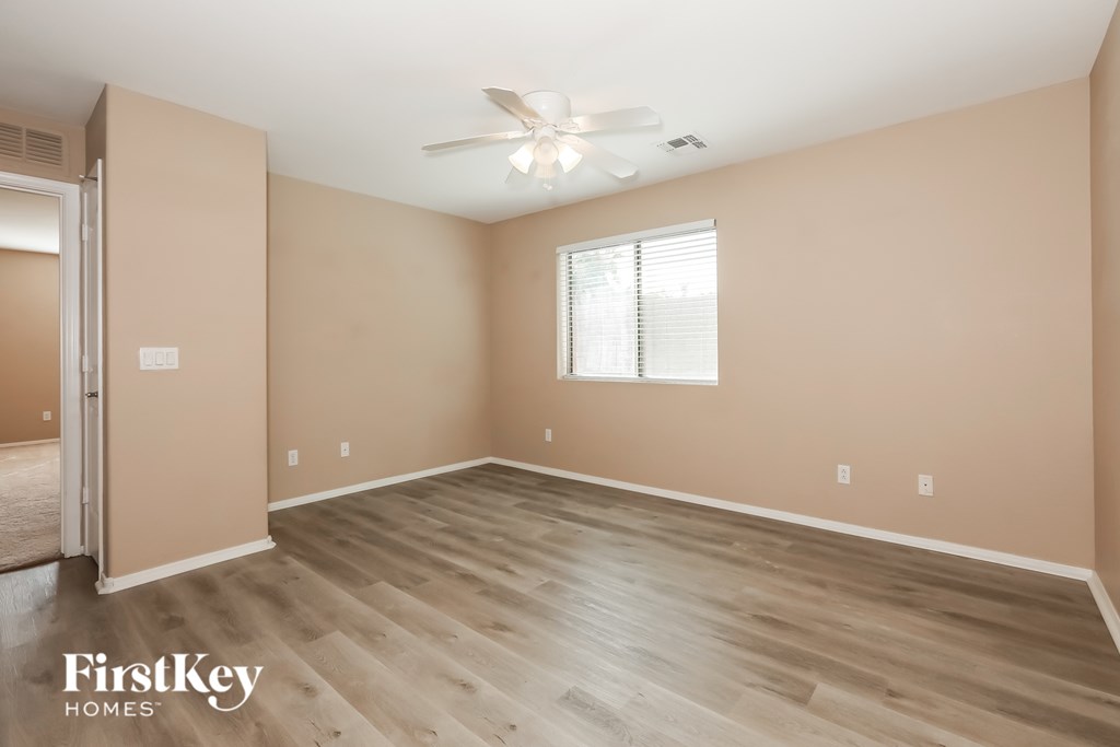 1671 E Maddison Cir 3 Beds House for Rent - Photo Gallery 14