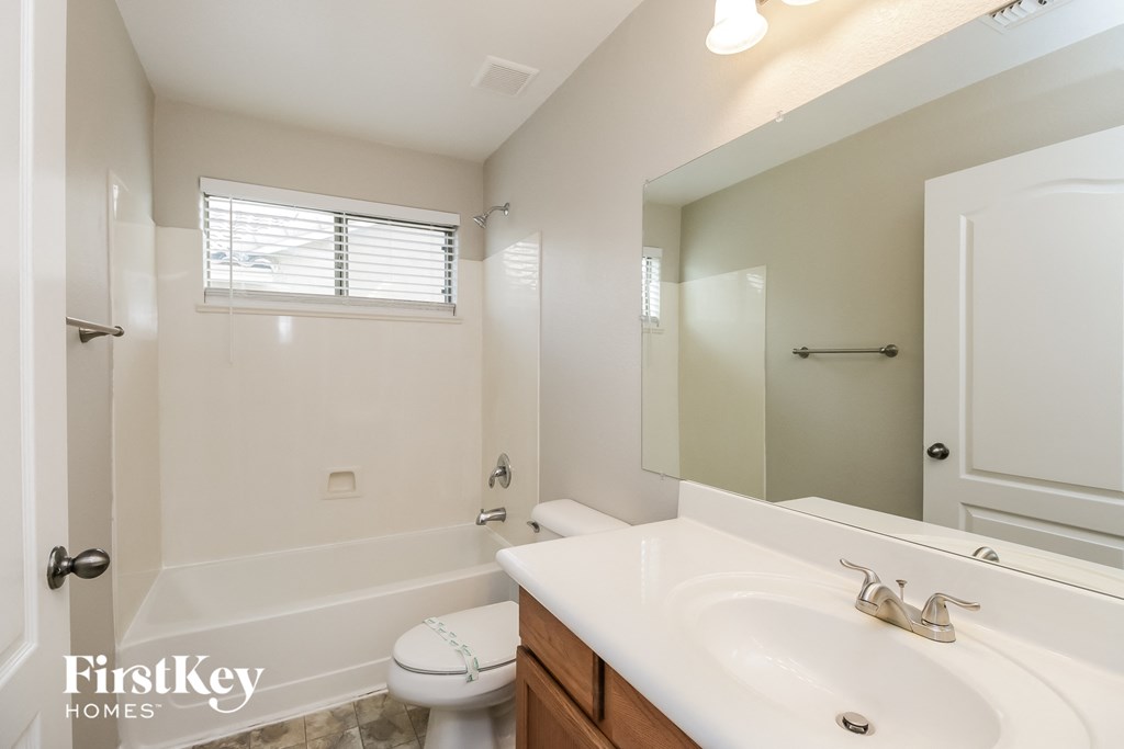 the bathroom is clean and ready to use