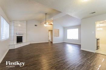 16818 Selder Drive 3 Beds House for Rent - Photo Gallery 4