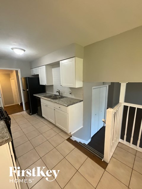 16817 Ellis Ave 4 Beds Apartment for Rent