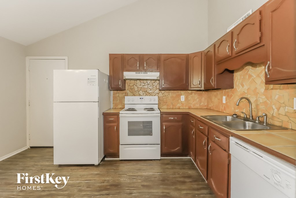 16914 Kilwinning Drive 3 Beds House for Rent - Photo Gallery 6