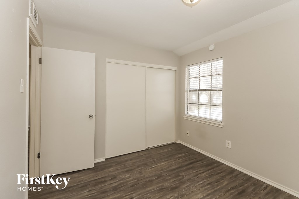 16914 Kilwinning Drive 3 Beds House for Rent - Photo Gallery 12