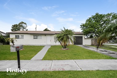 17000 SW 117 Avenue 4 Beds Apartment for Rent