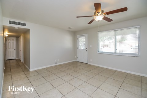 1707 S Hardy Dr 3 Beds Apartment for Rent