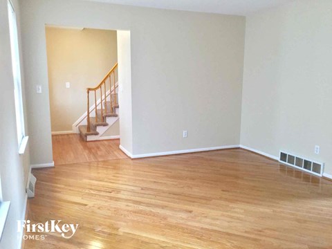 1716 Eastwind 4 Beds Apartment for Rent