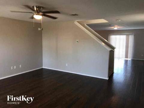 1717 Vineridge Lane 3 Beds Apartment for Rent