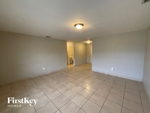 17300 NW 12Th Ave 4 Beds Apartment for Rent