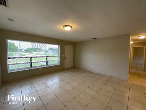 17300 NW 12Th Ave 4 Beds Apartment for Rent
