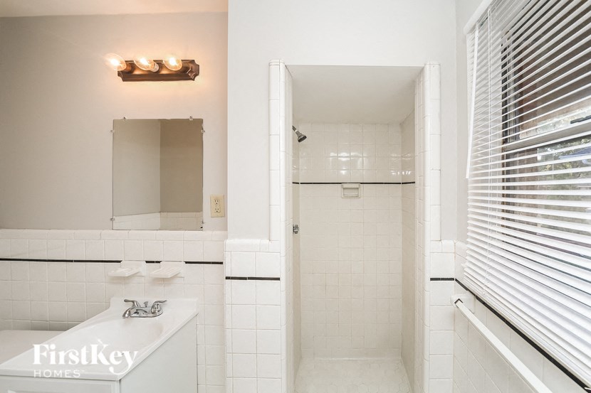 1736 Borden Dr Studio House for Rent - Photo Gallery 13