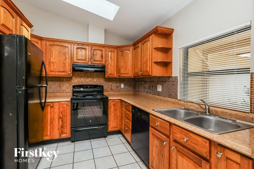 17365 Homewood Road 3 Beds House for Rent - Photo Gallery