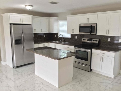 17413 NW 48 Pl 4 Beds Apartment for Rent