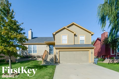 17534 W 111Th Ter 4 Beds Apartment for Rent