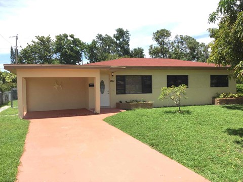 1761 NE 170Th St 4 Beds Apartment for Rent