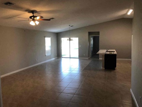 1773 SW Cannon Avenue 4 Beds Apartment for Rent