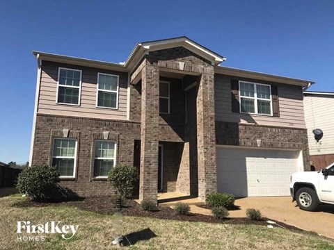1777 Whatling St 3 Beds Apartment for Rent