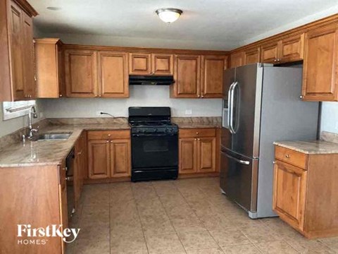 17808 State Line Ave 4 Beds Apartment for Rent