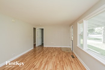 17820 S Baker Ave 4 Beds House for Rent - Photo Gallery 3