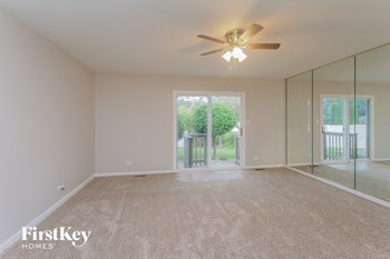 17851 Springfield Ave 4 Beds House for Rent - Photo Gallery 3