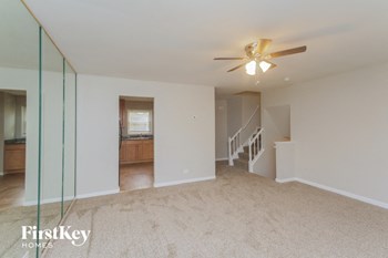 17851 Springfield Ave 4 Beds House for Rent - Photo Gallery 4