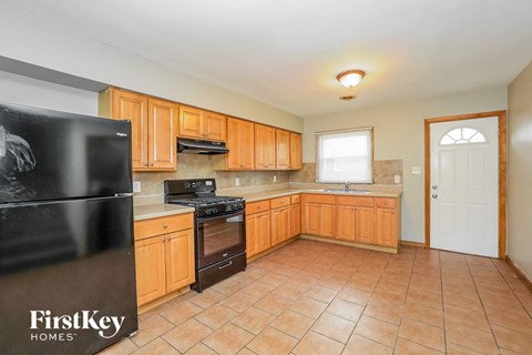 17922 Rose Ave 3 Beds Apartment for Rent