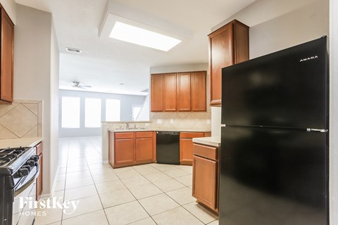 1826 Sun Point Court 4 Beds Apartment for Rent