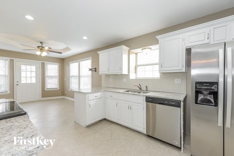 1869 Current Street 3 Beds Apartment for Rent