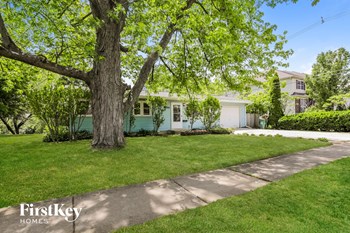 18705 W Ash Dr 3 Beds House for Rent - Photo Gallery 2