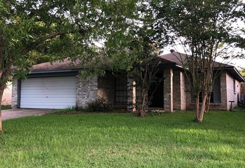 18742 GLEN BRIAR LN 3 Beds Apartment for Rent