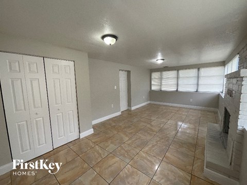 1900 NW 187Th St 4 Beds Apartment for Rent
