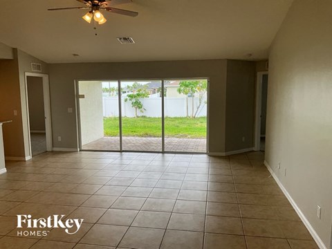 1909 NW 17 Ter 4 Beds Apartment for Rent