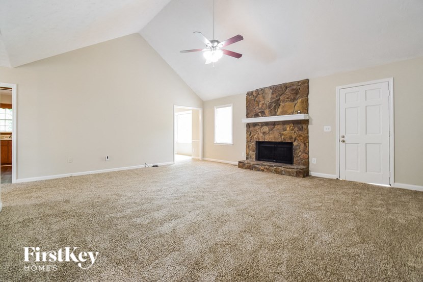 1930 Fernwood Drive 4 Beds House for Rent - Photo Gallery 4