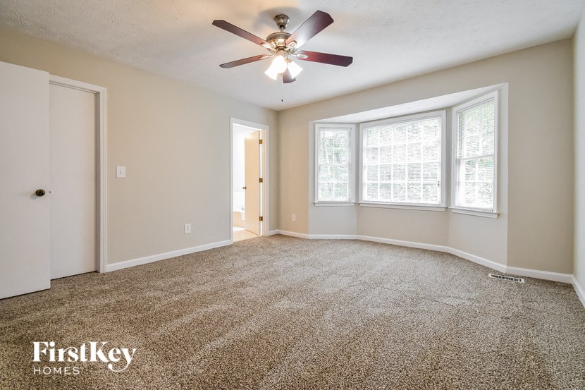 1930 Fernwood Drive 4 Beds House for Rent - Photo Gallery 10