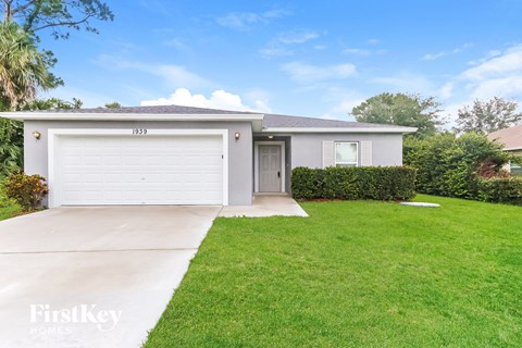1939 SW Gold Ln 4 Beds Apartment for Rent