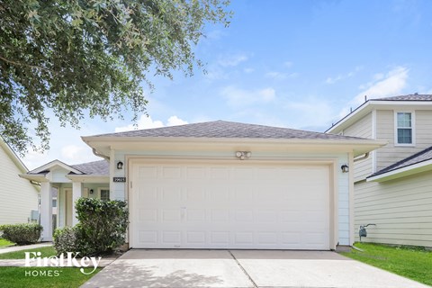 19615 Plantation Tree Ct 3 Beds Apartment for Rent