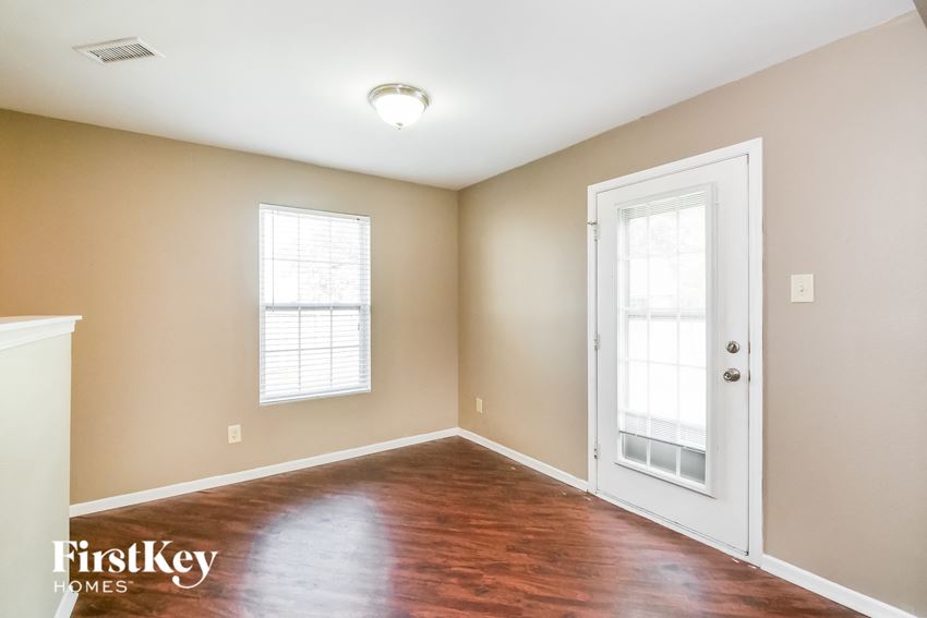 1976 Breakwater Drive Greenfield, IN 46140