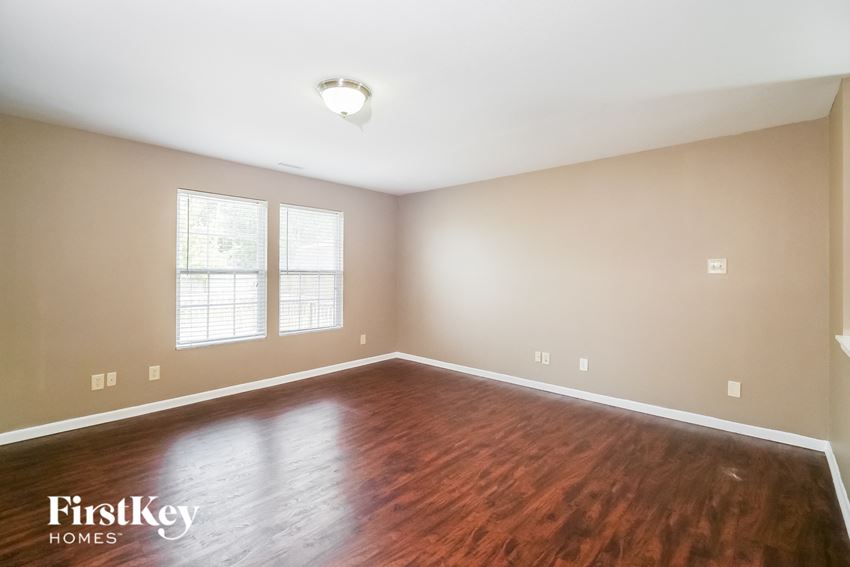 1976 Breakwater Drive Greenfield, IN 46140
