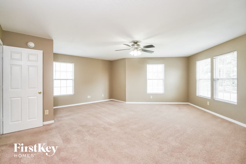 1976 Breakwater Drive Greenfield, IN 46140