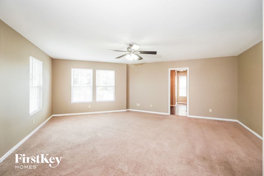 1976 Breakwater Drive Greenfield, IN 46140